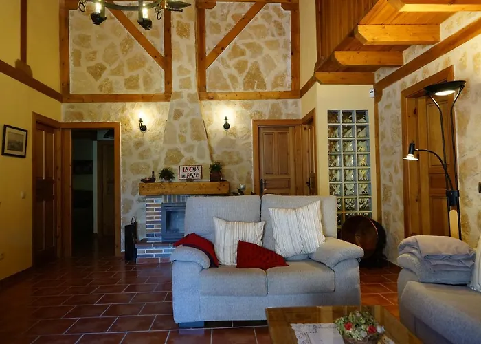 Casa Rural La Cija Del Abuelo A 1 Hora De Madrid